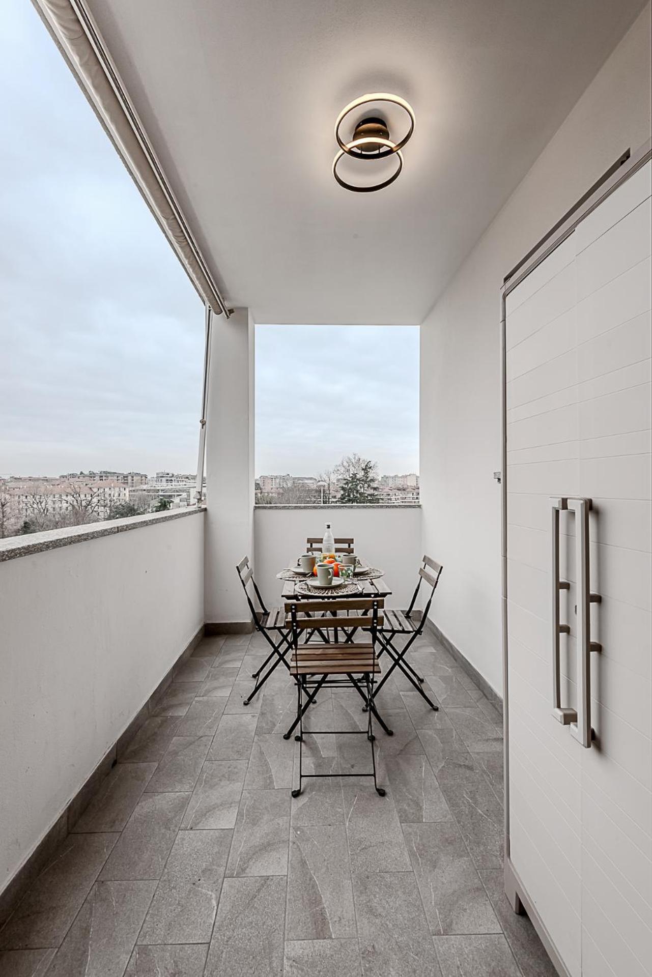 Stayeasy Argelati40 - Penthouse With 2 Bedrooms, 2 Bathrooms And Terrace - Navigli Milan Extérieur photo